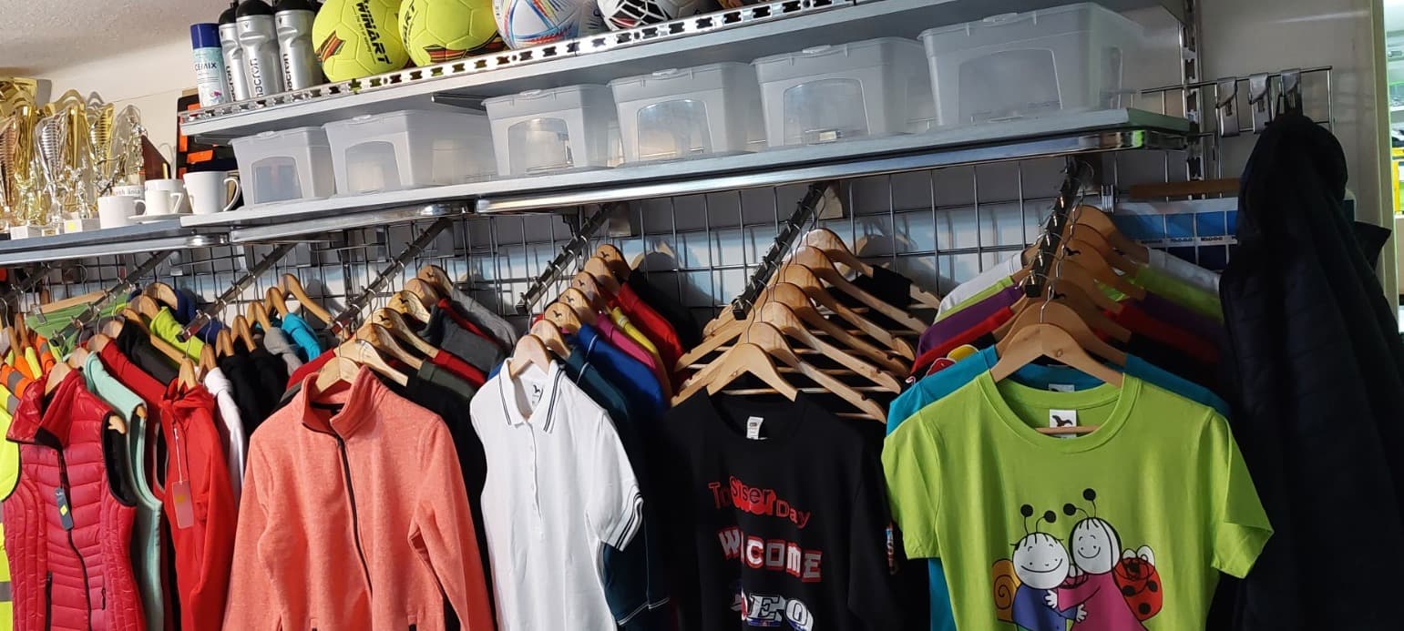 Textil a produkty v prevádzke Falcon Sport